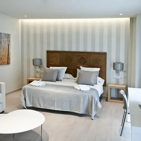 세레니아 익스클루시브 룸스 B&B 바르셀로나